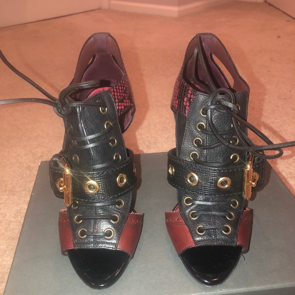 Burberry shoes